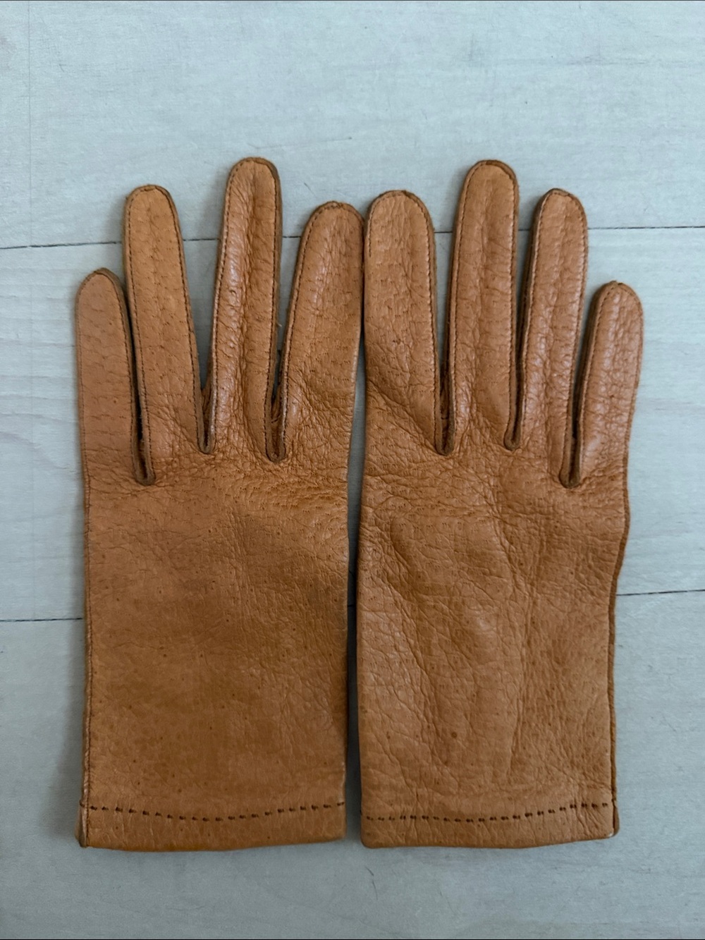 Classic Leather Gloves - Brown Camel